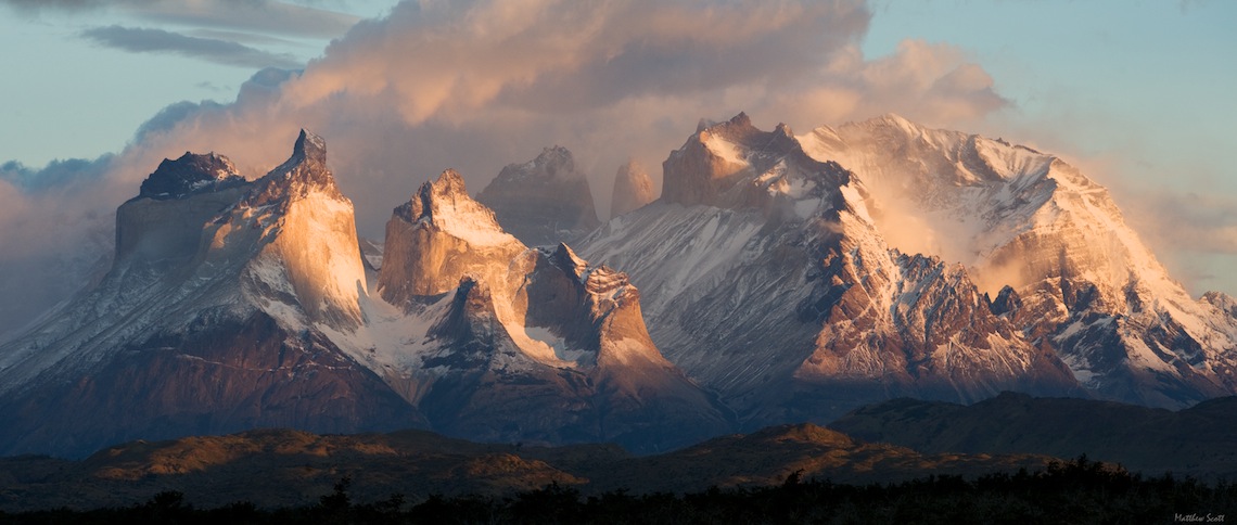 Cuernos panorama-DUP.jpg